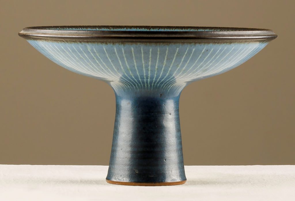Artist: Harrison McIntosh - Artwork: Pedestal Bowl